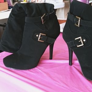 Women's knee high stiletto boots size 8 1/2